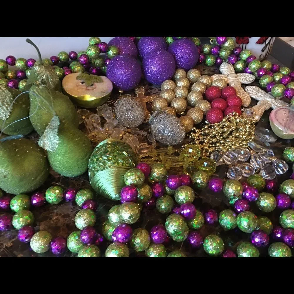 FIVE GREEN Crystal Frosted Pears!